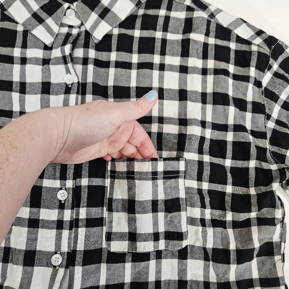 Thread & Supply black and white plaid long sleeve Top women's size la… - Picture 8 of 11